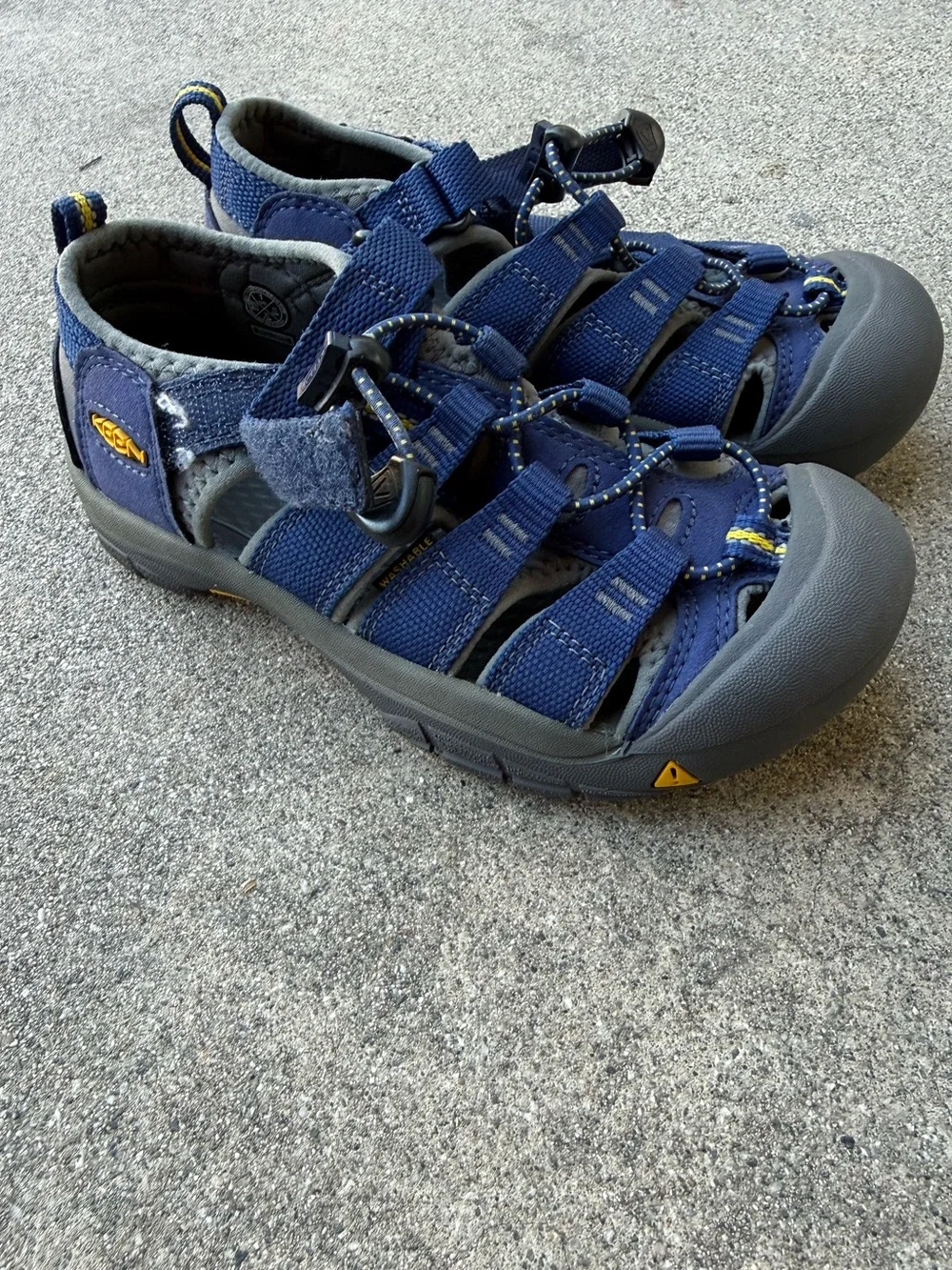 Keen Big Kid's Newport H2 Sandals Size 1